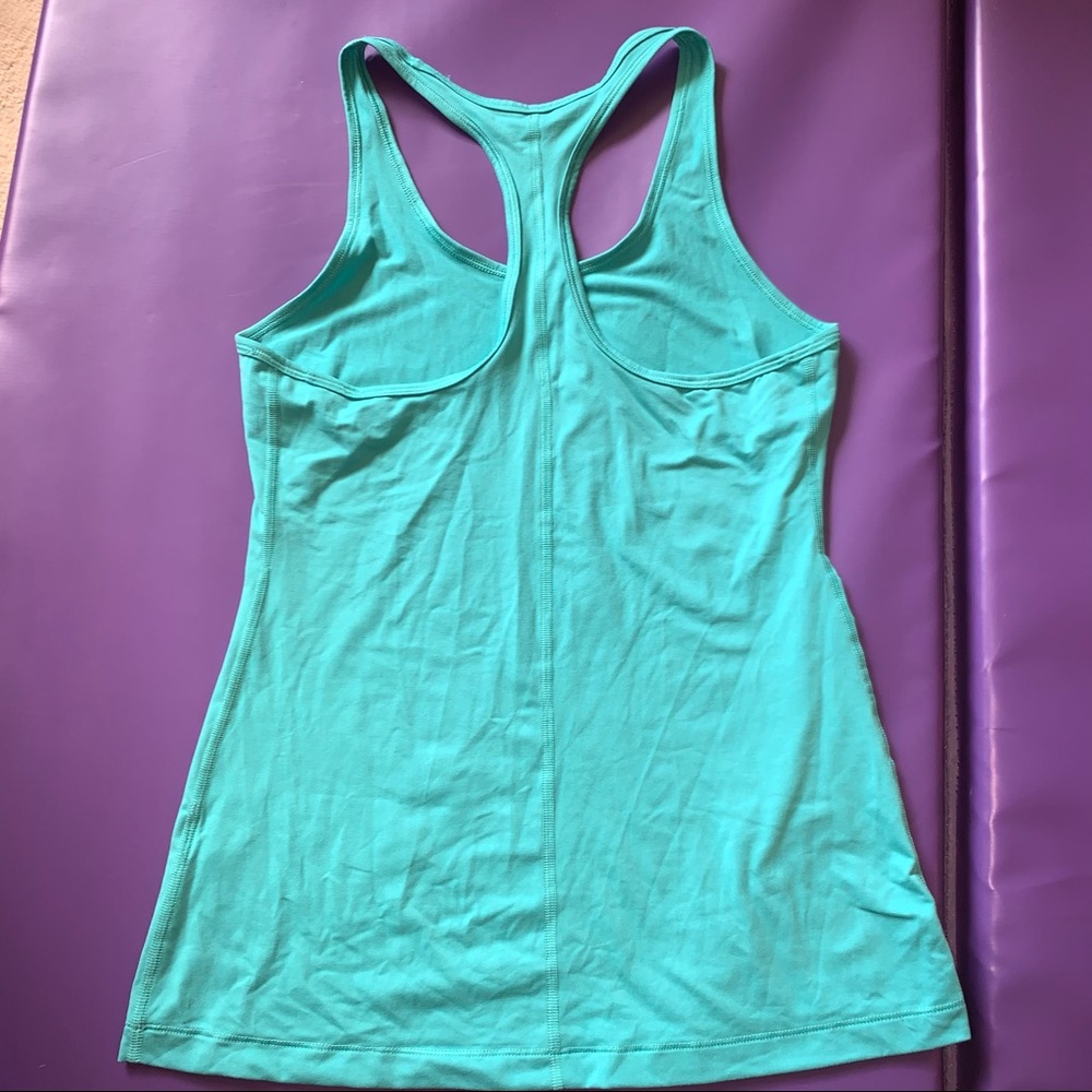 Nike Women’s Razorback Tank - Picture 2 of 3